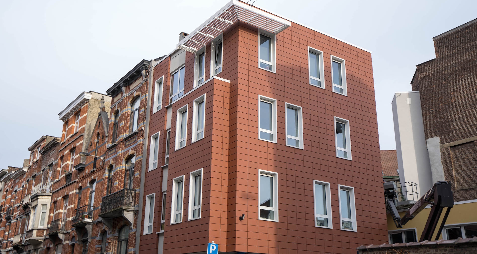 Bardages façades en terre cuite + crepis Bruxelles