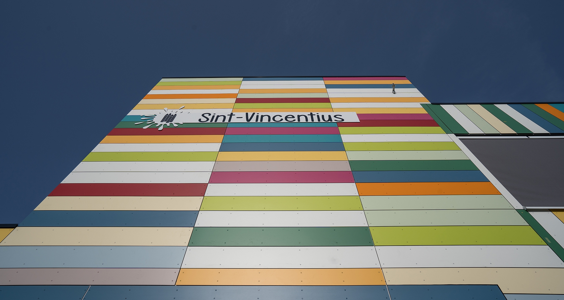 Bardage façades en panneaux HPL école Buggenhout