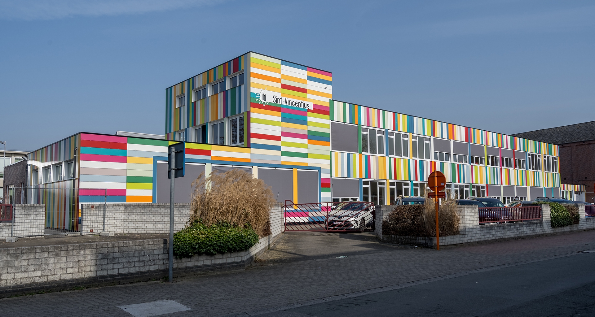 Bardage façades en panneaux HPL école Buggenhout
