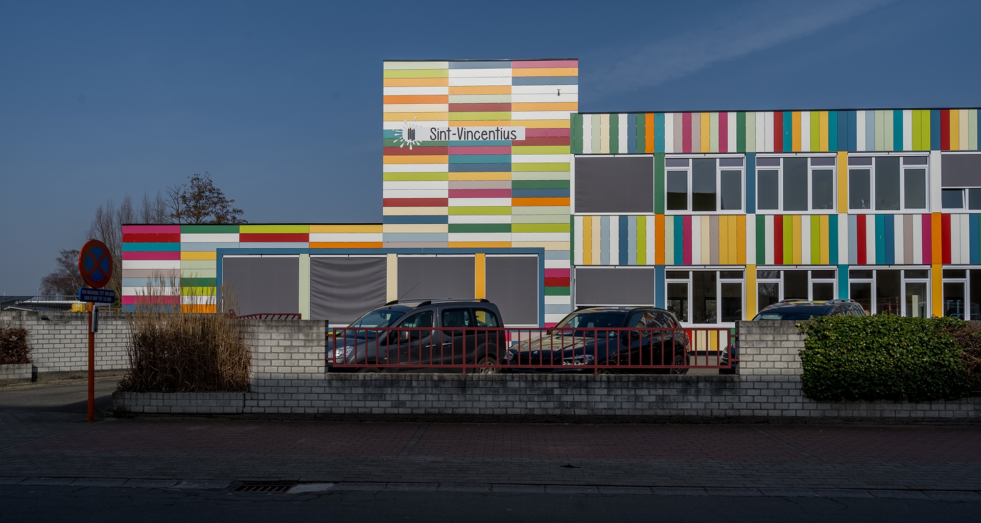 Bardage façades en panneaux HPL école Buggenhout